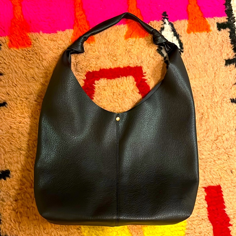 Leather shoulder bag